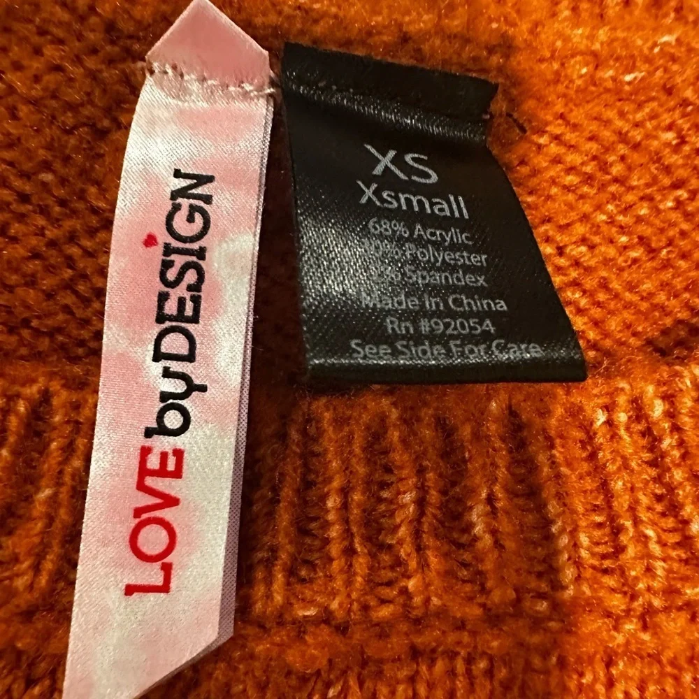 Love by Design XS Orange Embossed 3D Polka Dot Sweater. Soft, Comfortable. Warm.